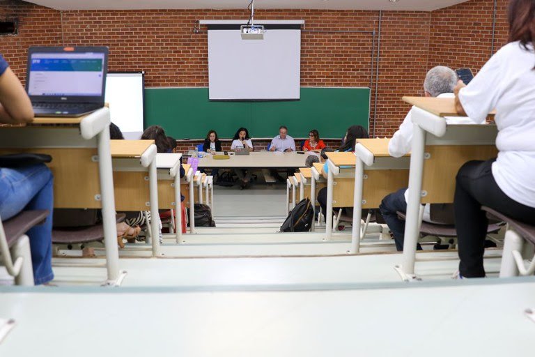 Em todo o país, o Desenrola FIES já beneficiou mais de 253 mil pessoas - Foto: Fabio Rodrigues Pozzebom / Agência Brasil